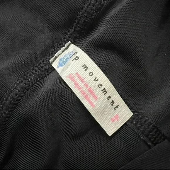 Free People FP Movement Black Shiny Leggings Pants Size Small Urban Outfitters - Picture 11 of 16